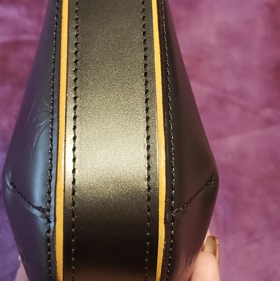 🚫SOLD🚫 on another site Louis V Mat Vernis bag - Picture 5 of 8